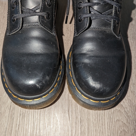 Dr Martens - Picture 3 of 5